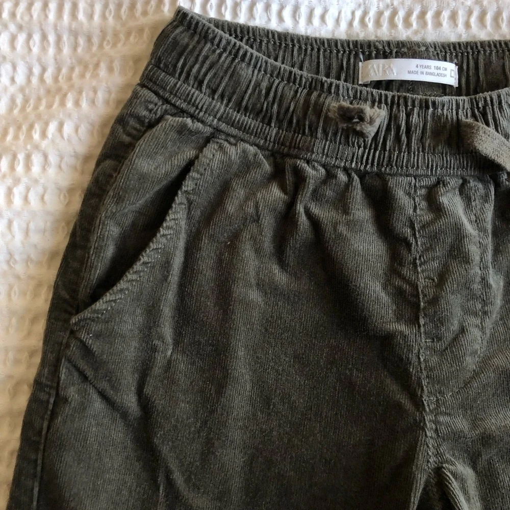 ZARA Kids Olive Green Corduroy Drawstring Lined Pants Size 4T